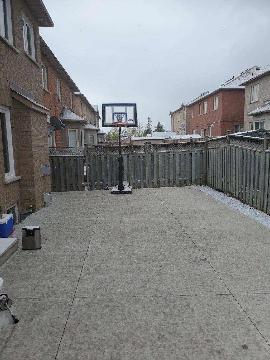 Toronto Fence Builders | 23 Marbleseed Crescent, Brampton, ON L6R 2J7, Canada | Phone: (647) 833-4919