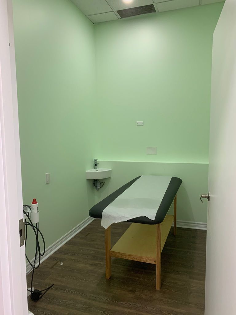 VAN REHAB PHYSIOTHERAPY BRAMPTON @ FINANCIAL DRIVE | 7955 Financial Dr Unit 4B, Brampton, ON L6Y 0J8, Canada | Phone: (905) 452-0189
