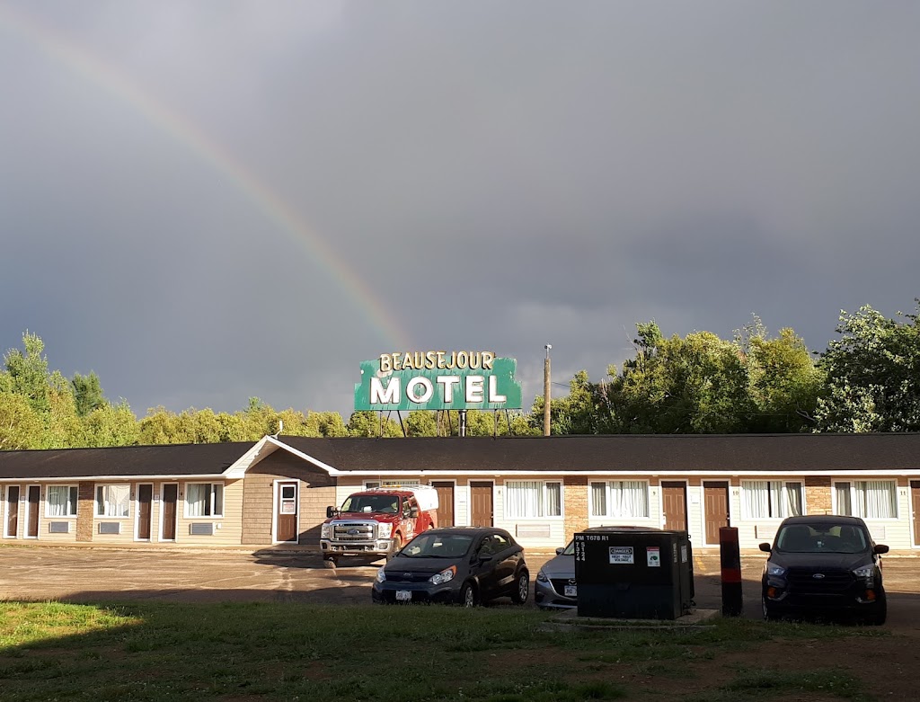 Motel Beauséjour & Chez Raymond | 486 Rue Principale, Neguac, NB E9G 1N1, Canada | Phone: (506) 776-8718