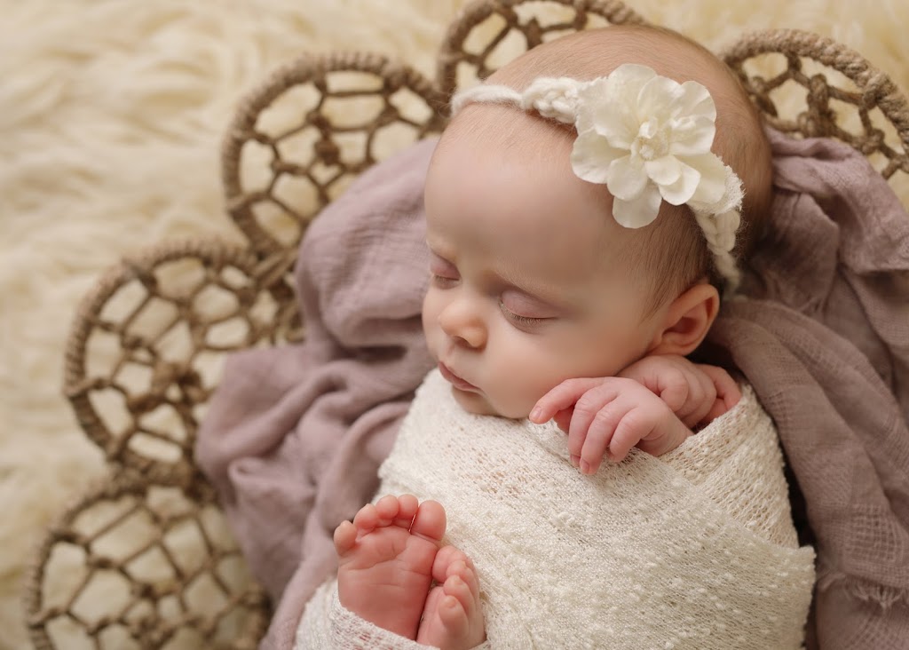 Annya Miller Photography | 785 Hampton Ct, Pickering, ON L1W 3M3, Canada | Phone: (647) 272-5450