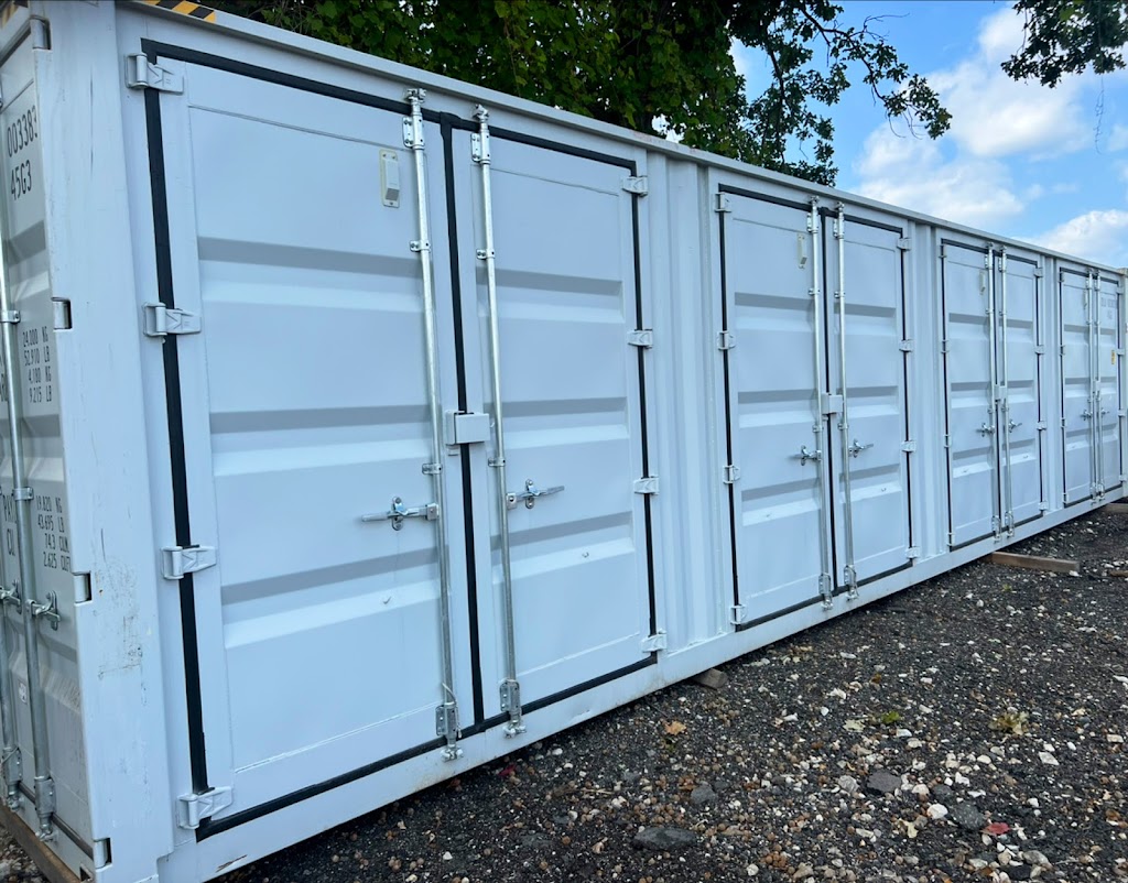 Glide self storage | 61 Durrow St unit 2, London, ON N6E 3T8, Canada | Phone: (647) 389-6777