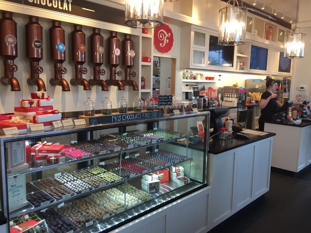 Chocolats Favoris | 2810 Boulevard de la Pinière, Terrebonne, QC J6X 0G4, Canada | Phone: (450) 824-3896