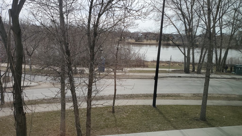 Fort Douglas Park | 500 Waterfront Dr, Winnipeg, MB R3B 0H2, Canada | Phone: (204) 953-4142