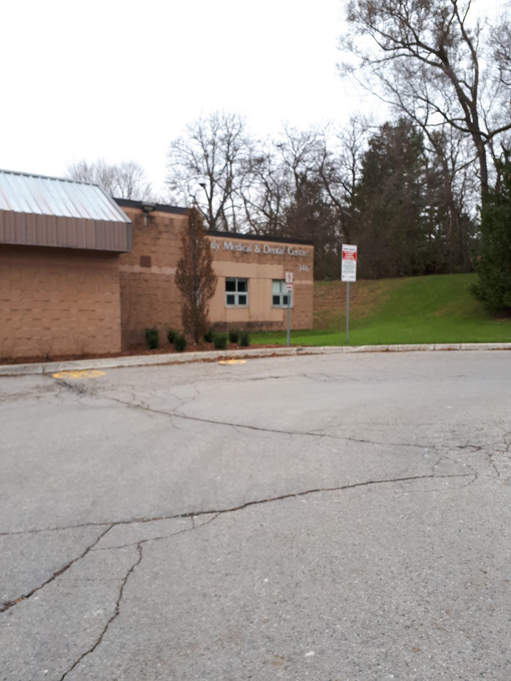St. Josephs Family Medical and Dental Centre | 346 Platts Ln, London, ON N6G 1J1, Canada | Phone: (519) 672-9660