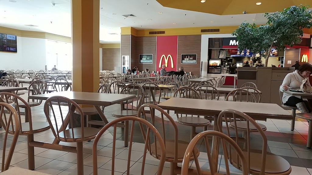 La grande place des Bois-Francs | 1111 Bd Jutras E, Victoriaville, QC G6S 1C1, Canada | Phone: (819) 357-3450
