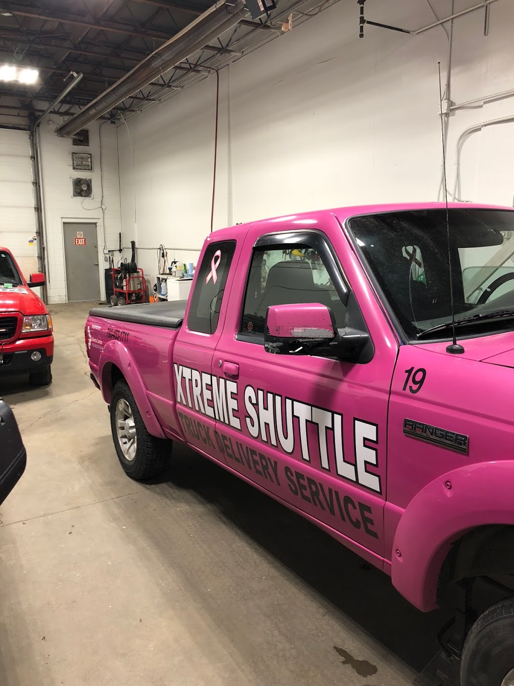 Xtreme Shuttle | 16692 113 Ave NW, Edmonton, AB T5M 2X3, Canada | Phone: (780) 453-1711