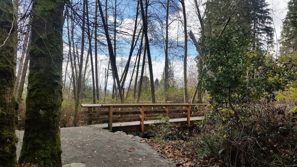 Squint Lake Park | 1541 Greystone Dr, Burnaby, BC V5A 1T4, Canada | Phone: (604) 294-7450