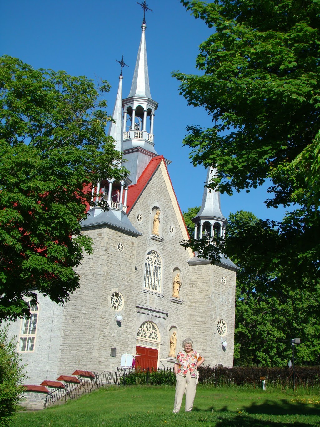 Maison Drouin | 2958 Chemin Royal, Sainte-Famille, QC G0A 3P0, Canada | Phone: (418) 829-0330
