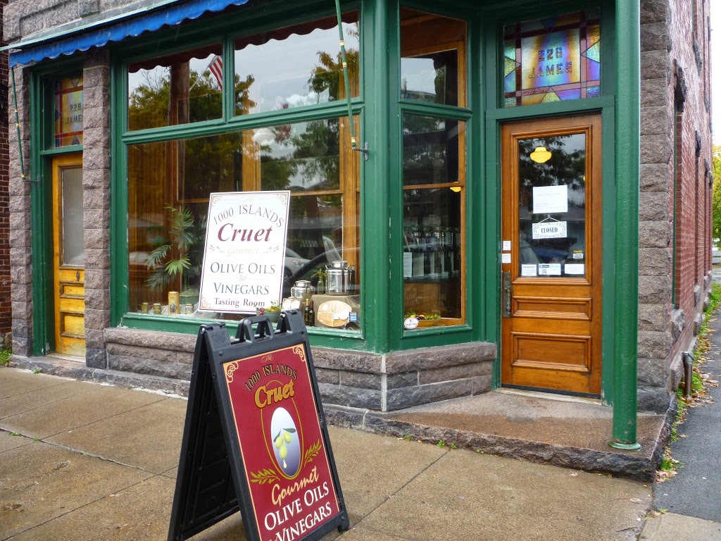 The 1000 Islands Cruet | 226 James St, Clayton, NY 13624, USA | Phone: (315) 767-1064