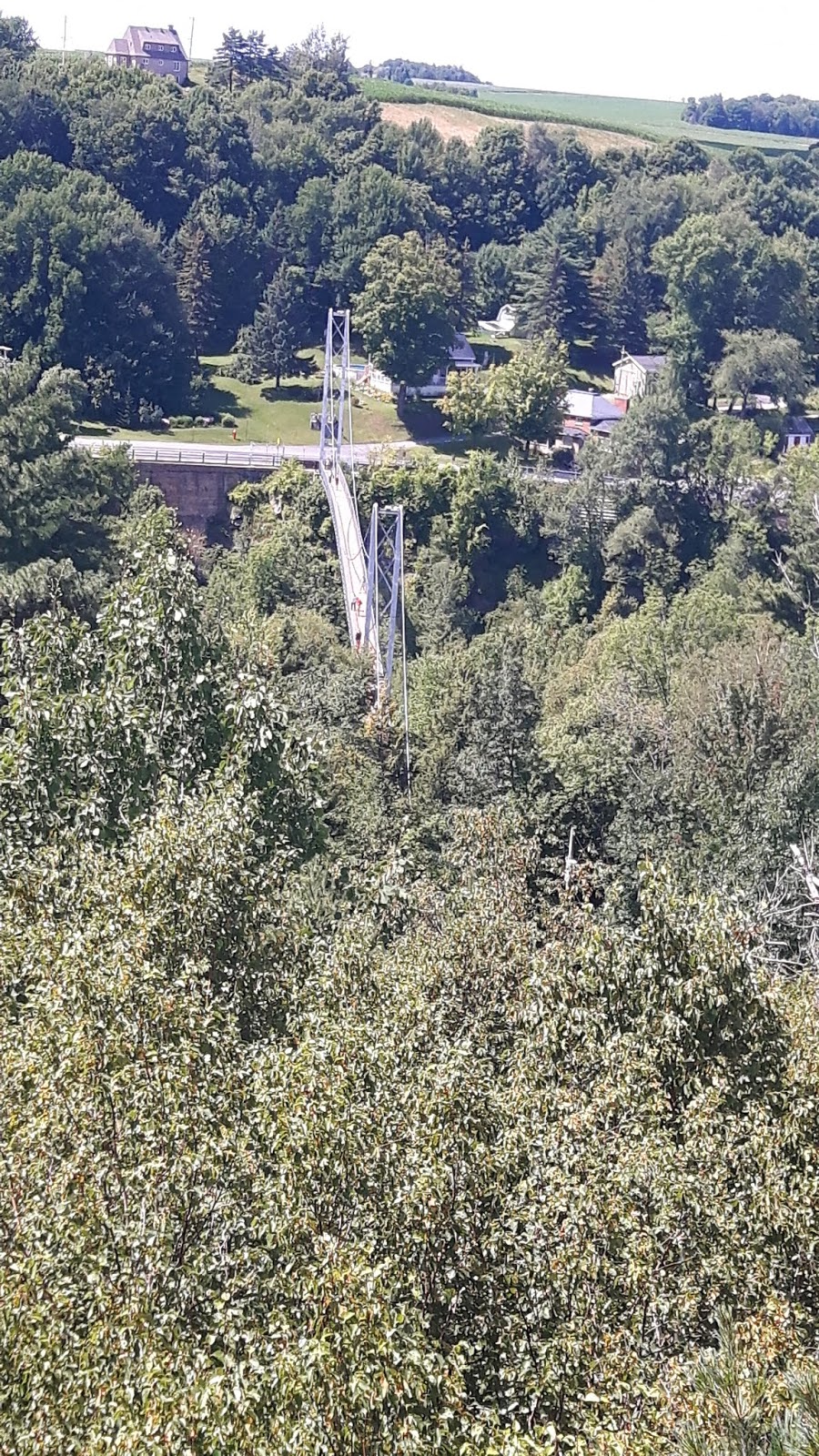 LE PARC DE LA GORGE DE COATICOOK | 400 Rue Saint-Marc, Coaticook, QC J1A 2R9, Canada | Phone: (888) 524-6743