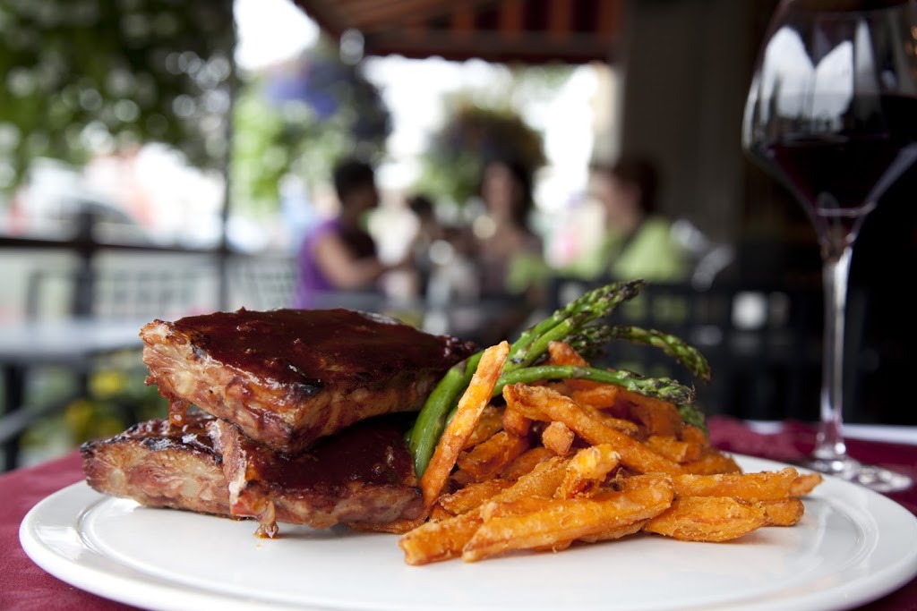 Jacobs Grill | 1398 King St N, St. Jacobs, ON N0B 2N0, Canada | Phone: (519) 664-2575