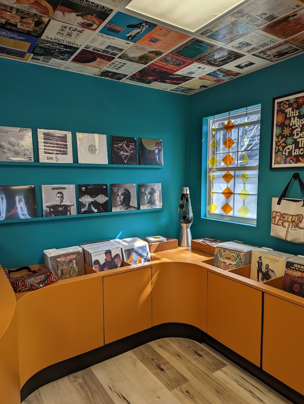 Eastend Electric Records | 14 Oak St, Fenelon Falls, ON K0M 1N0, Canada | Phone: (705) 887-5137