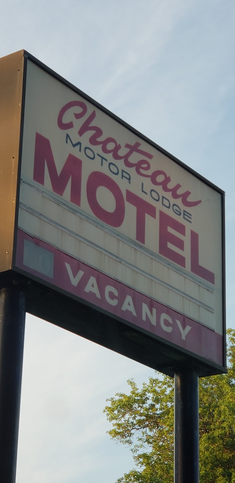 Chateau Motor Lodge | 1810 Grand Island Blvd, Grand Island, NY 14072, USA | Phone: (716) 773-2868