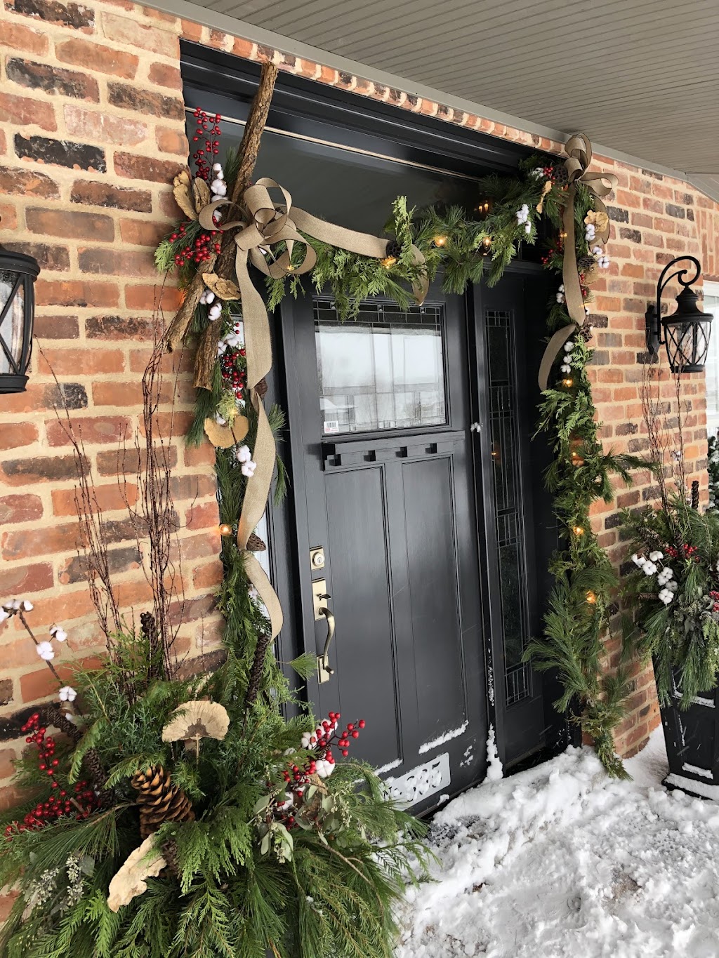 Helenas Gardening | 68 Nelson St, Mitchell, ON N0K 1N0, Canada | Phone: (519) 276-1749
