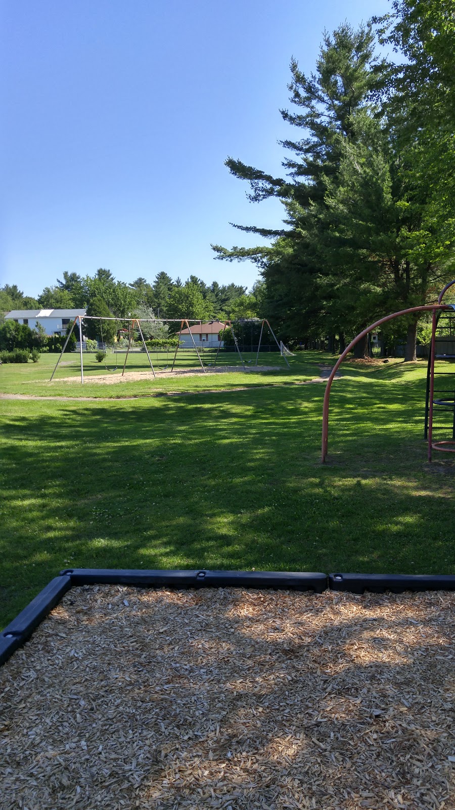 Parc Memorial | 1633 Rue Poplar, Mascouche, QC J7L 2J4, Canada