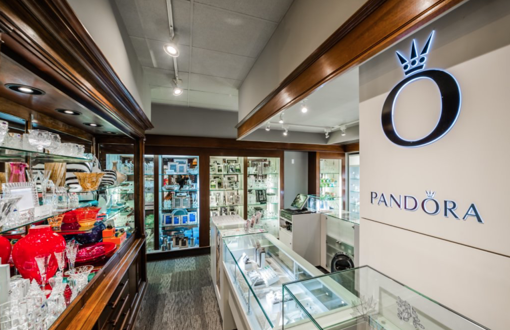 Bradshaws | 129 Ontario St, Stratford, ON N5A 3H1, Canada | Phone: (519) 271-6283