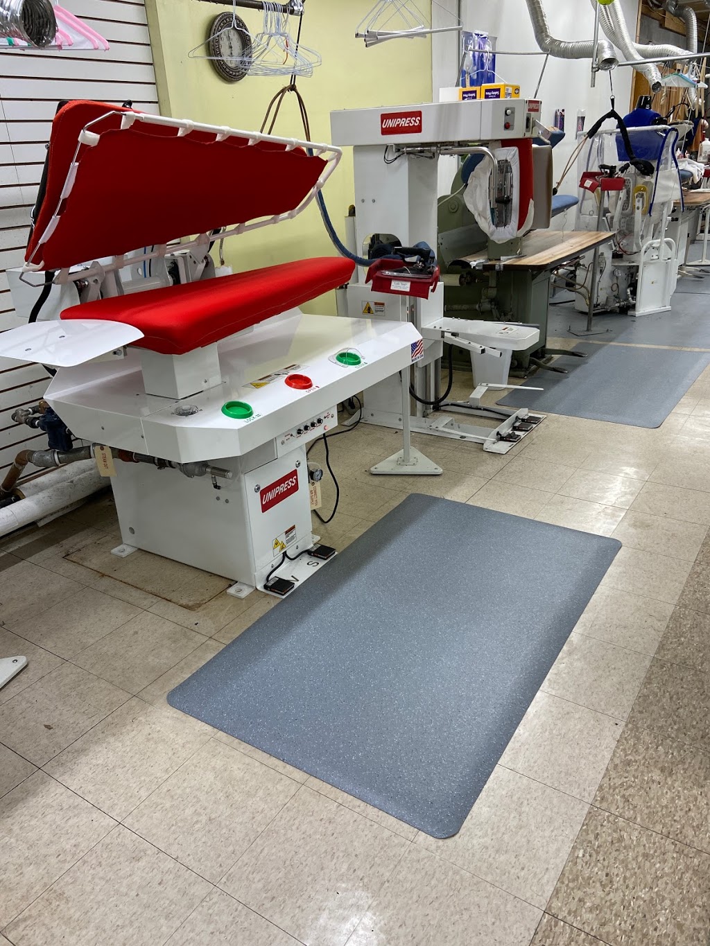 Inter-Pose | 2150 Rue Pierre-Louis-Le Tourneux #130, Beloeil, QC J3G 0R5, Canada | Phone: (450) 430-3400