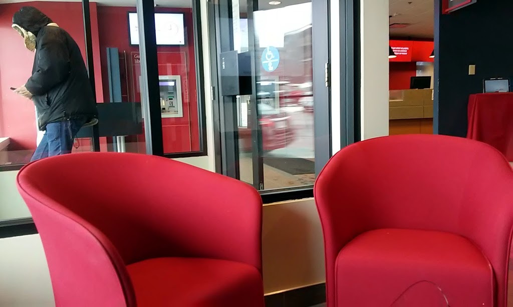 Banque Nationale | Plaza Laval, 2750 Ch Ste-Foy #100, Québec, QC G1V 1V6, Canada | Phone: (418) 651-9852