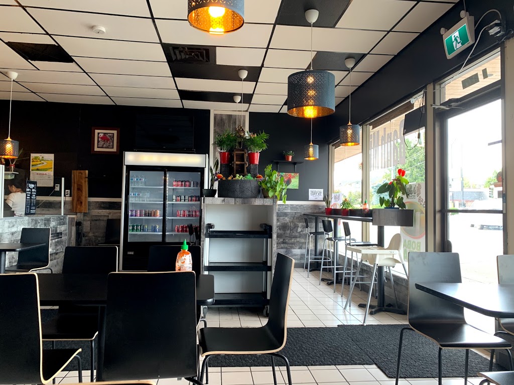 Les Sub Vietnamese Fast Food Restaurant | 8580 Young Rd #4, Chilliwack, BC V2P 6Z8, Canada | Phone: (604) 402-2239