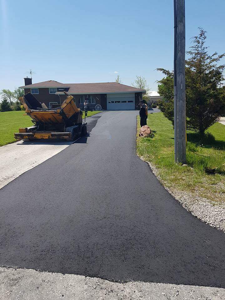 Enzo paving | 2770 county rd 8, Oldcastle, ON N0R 1L0, Canada | Phone: (519) 737-0007
