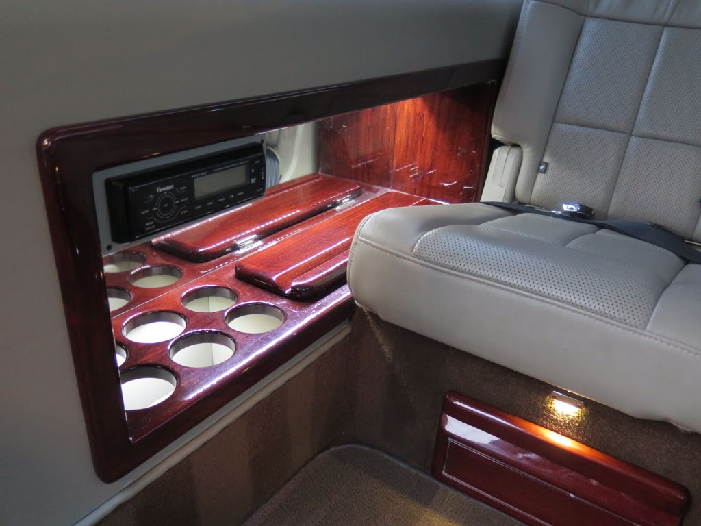 TorontoairportStretchlimo.ca Oshawa Airport Limo | 1145 Thornton Rd N, Oshawa, ON L1H 7K4, Canada | Phone: (289) 634-6585