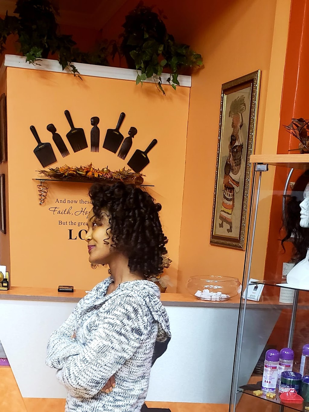 Zoma Beauty Salon | 2219 Danforth Ave, Toronto, ON M4C 1K4, Canada | Phone: (416) 693-9662