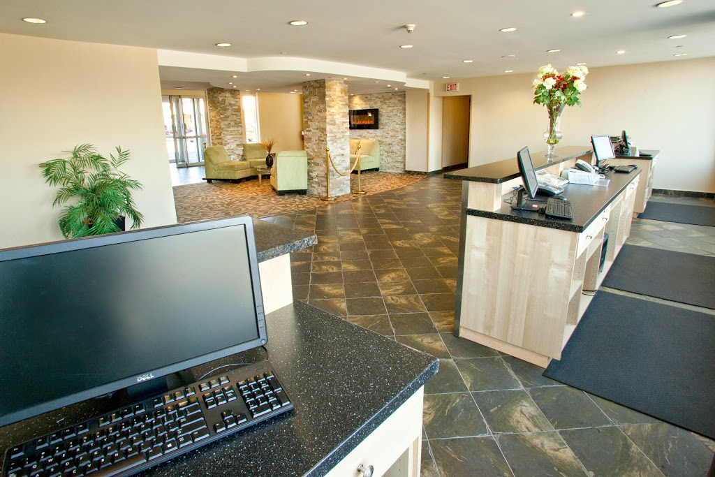 The Oakes Hotel Overlooking the Falls | 6546 Fallsview Blvd, Niagara Falls, ON L2G 3W2, Canada | Phone: (905) 356-4514