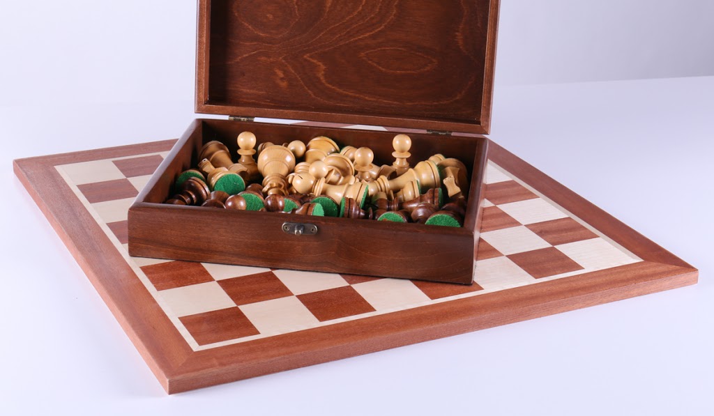 Chess House | 705 Grover St, Lynden, WA 98264, USA | Phone: (800) 348-4749