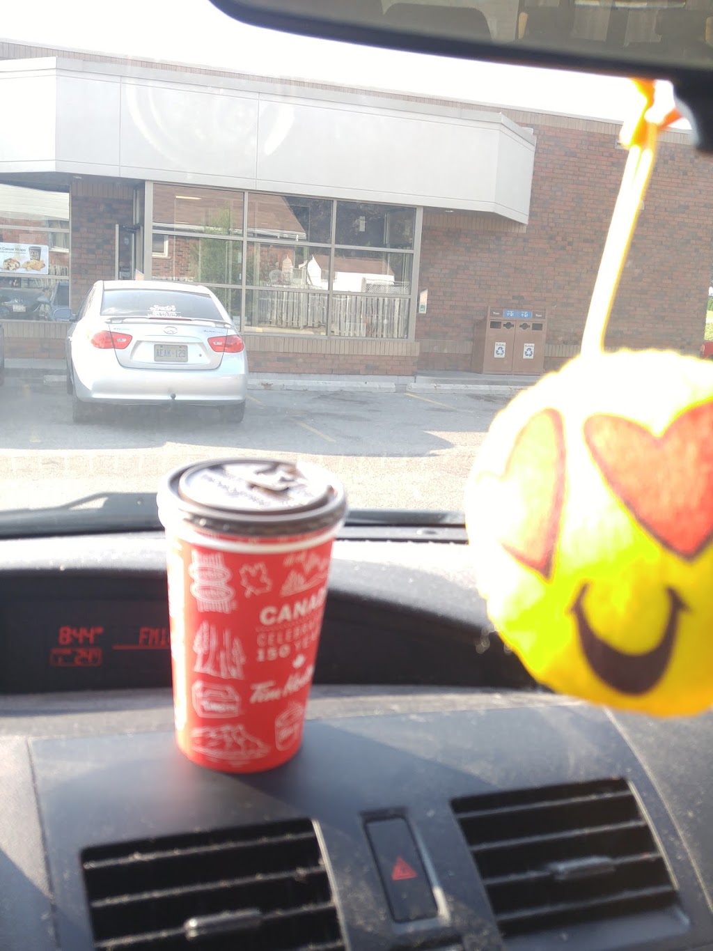Tim Hortons | 177 Paris Rd, Brantford, ON N3R 1J2, Canada | Phone: (519) 754-0496