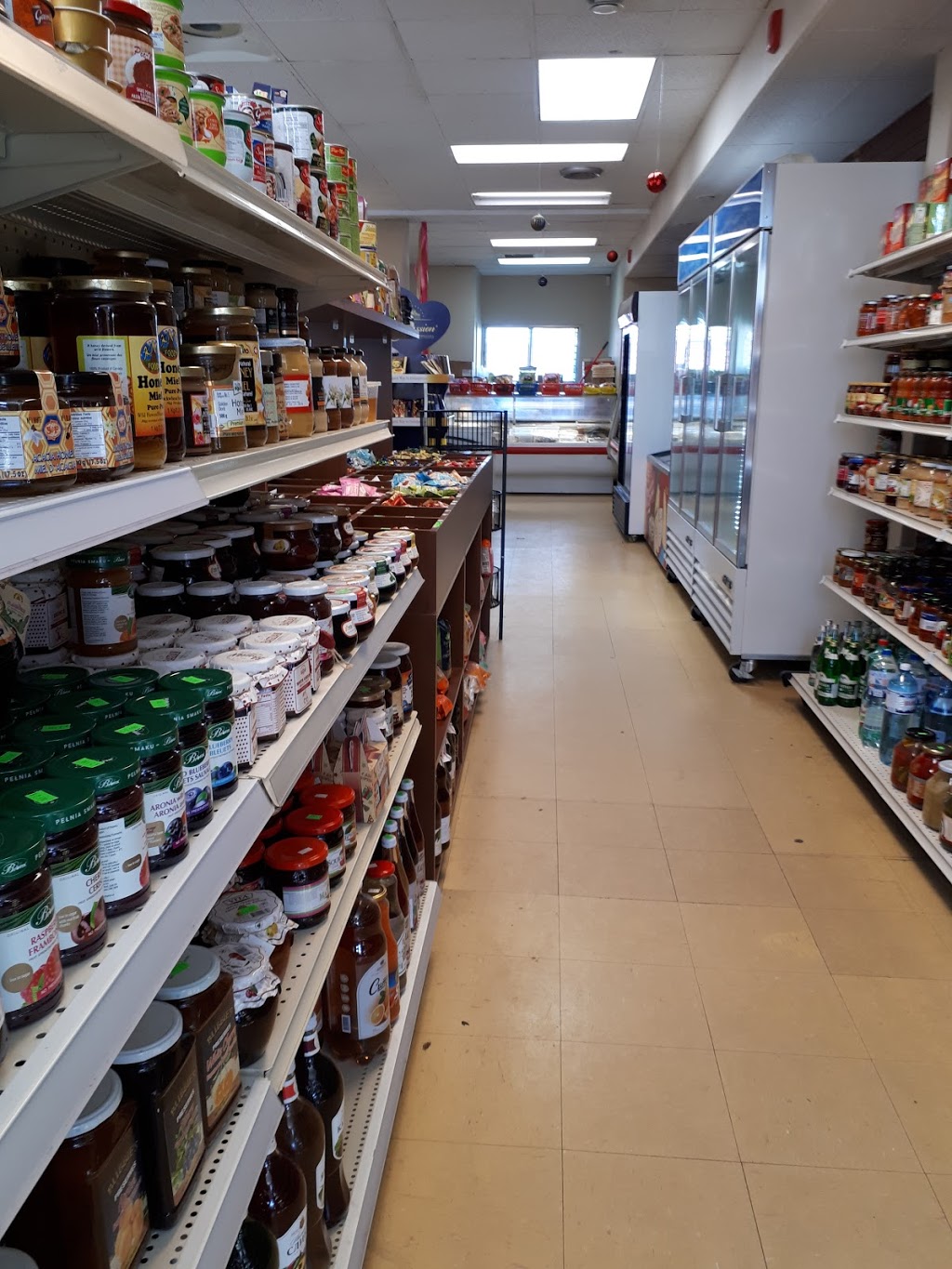Saint Petersbourg Deli | 3631 Boulevard Taschereau, Saint-Hubert, QC J4T 2G3, Canada | Phone: (450) 926-1700