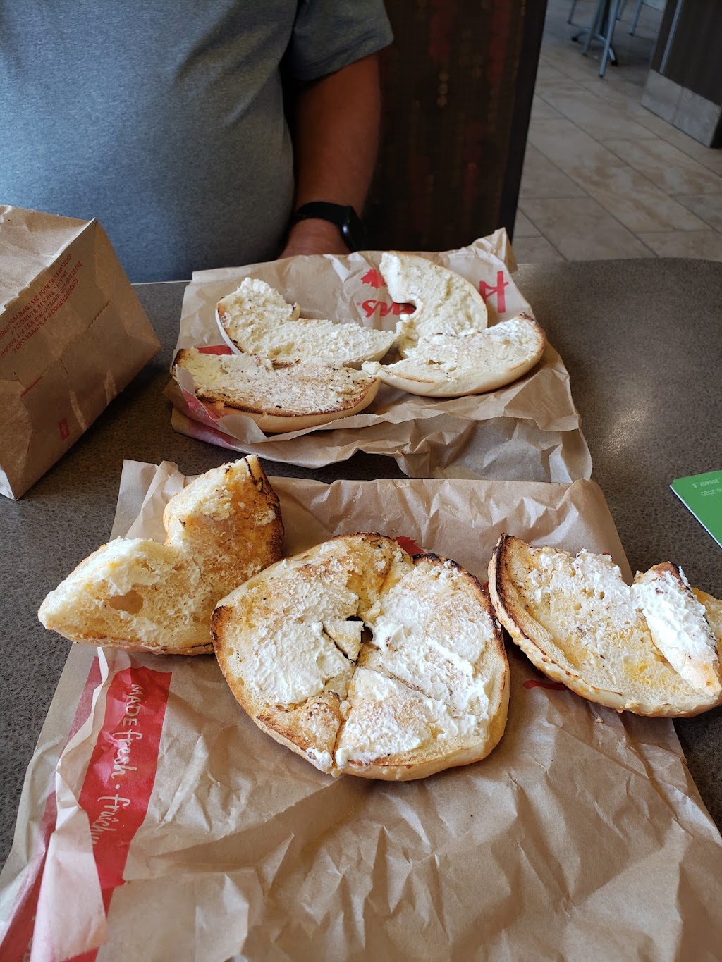 Tim Hortons | 109 Mapleview Dr W, Barrie, ON L4N 9H7, Canada | Phone: (705) 735-3371