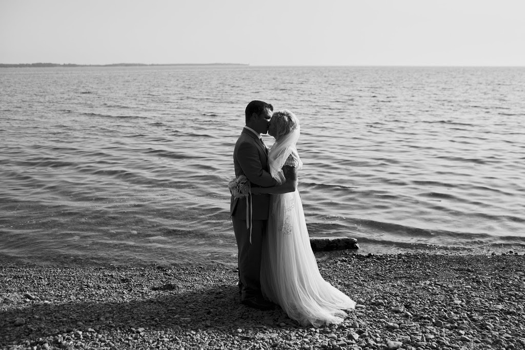The Organic Moment Photography | 5892 9th Line, Beeton, ON L0G 1A0, Canada | Phone: (416) 312-6512