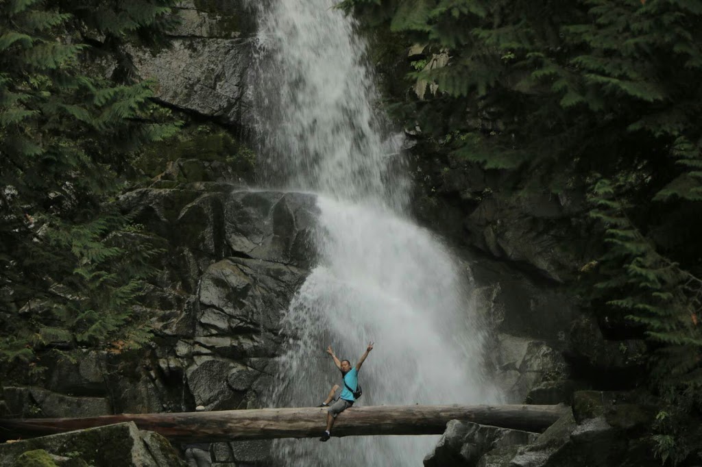 Harrison Lake Nature Adventure | 112-196 Esplanade Ave, Harrison Hot Springs, BC V0M 1K0, Canada | Phone: (866) 572-6444
