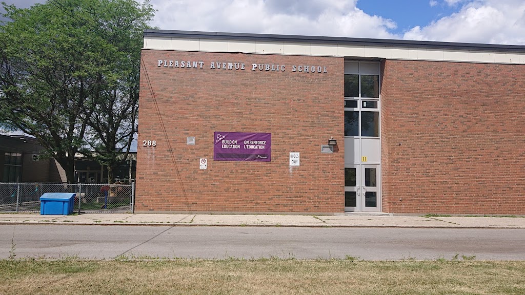 Pleasant Child Care | 288 Pleasant Ave, North York, ON M2M 1M3, Canada | Phone: (416) 733-2280