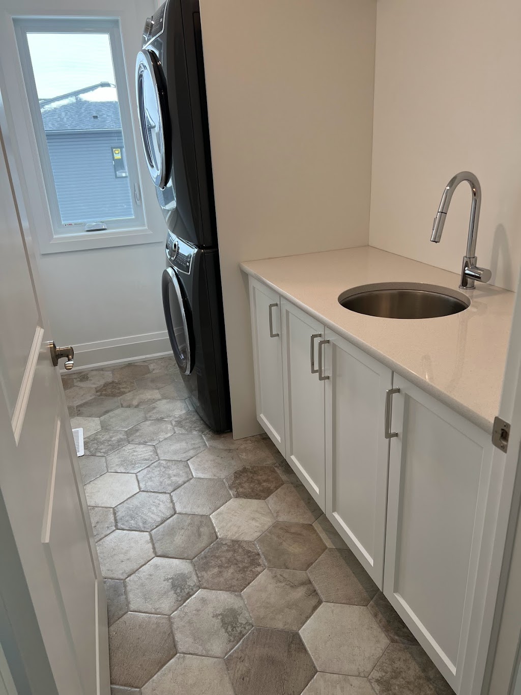 For You Clean | 886 Foxcreek Rd, London, ON N6G 5C7, Canada | Phone: (647) 960-4777