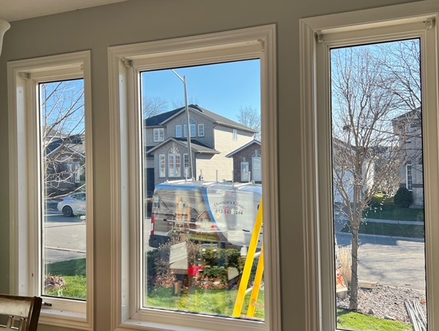 Oomens Glass Ltd | 1033 John Counter Blvd, Kingston, ON K7K 6C7, Canada | Phone: (613) 777-0660