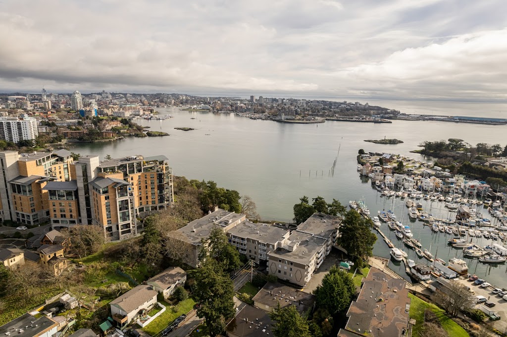 Seaside Place Apartments | 531 W Bay Terrace, Victoria, BC V9A 5R3, Canada | Phone: (778) 678-6003