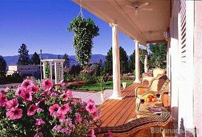 An English Rose Garden B&B | 305 Stellar Dr, Kelowna, BC V1W 4K5, Canada | Phone: (250) 764-5231