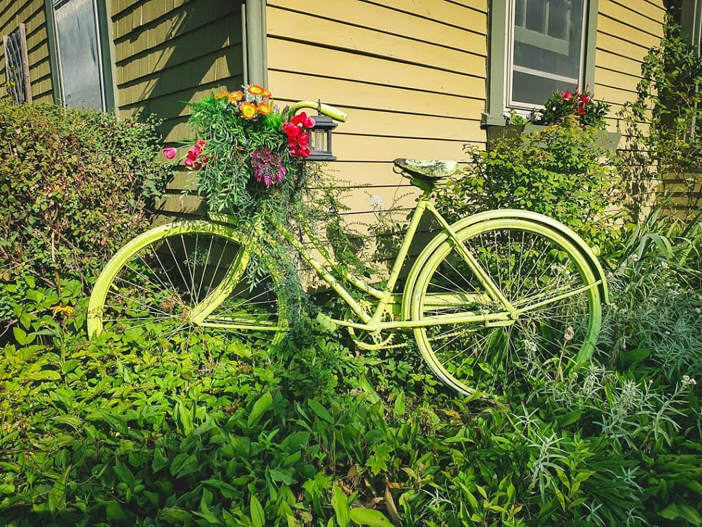 Fishermans daughter B&B | 97 Edgewater St, Mahone Bay, NS B0J 2E0, Canada | Phone: (902) 624-0660