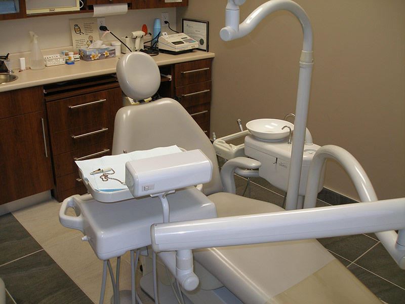 Lasalle Dental Health Center | 7810 Boulevard Champlain, LaSalle, QC H8P 1B3, Canada | Phone: (514) 365-6660