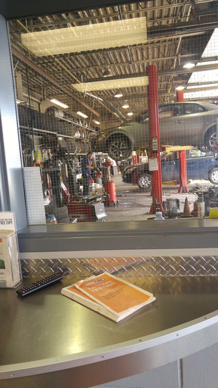 Kal Tire | 4410 Albert St, Regina, SK S4S 6B4, Canada | Phone: (306) 584-2666