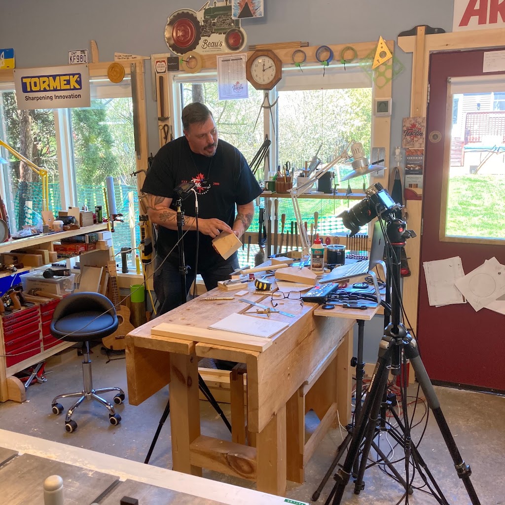 Vic Tesolin Woodworks | 34 Townsend Ave, Burlington, ON L7T 1Y6, Canada | Phone: (613) 253-6428
