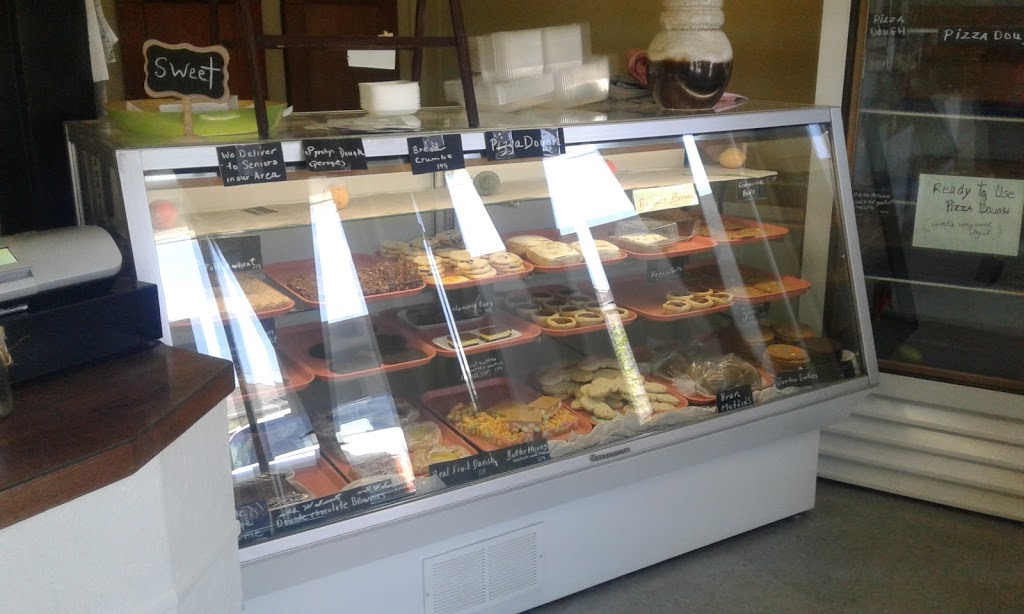 Bun King Bakery & Deli | 390 Northmount Dr NW, Calgary, AB T2K 3H5, Canada | Phone: (403) 282-2422