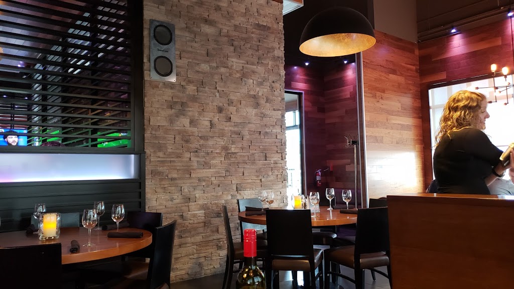 Bâton Rouge Steakhouse & Bar | 336 Bayfield St, Barrie, ON L4M 3B9, Canada | Phone: (705) 726-7171