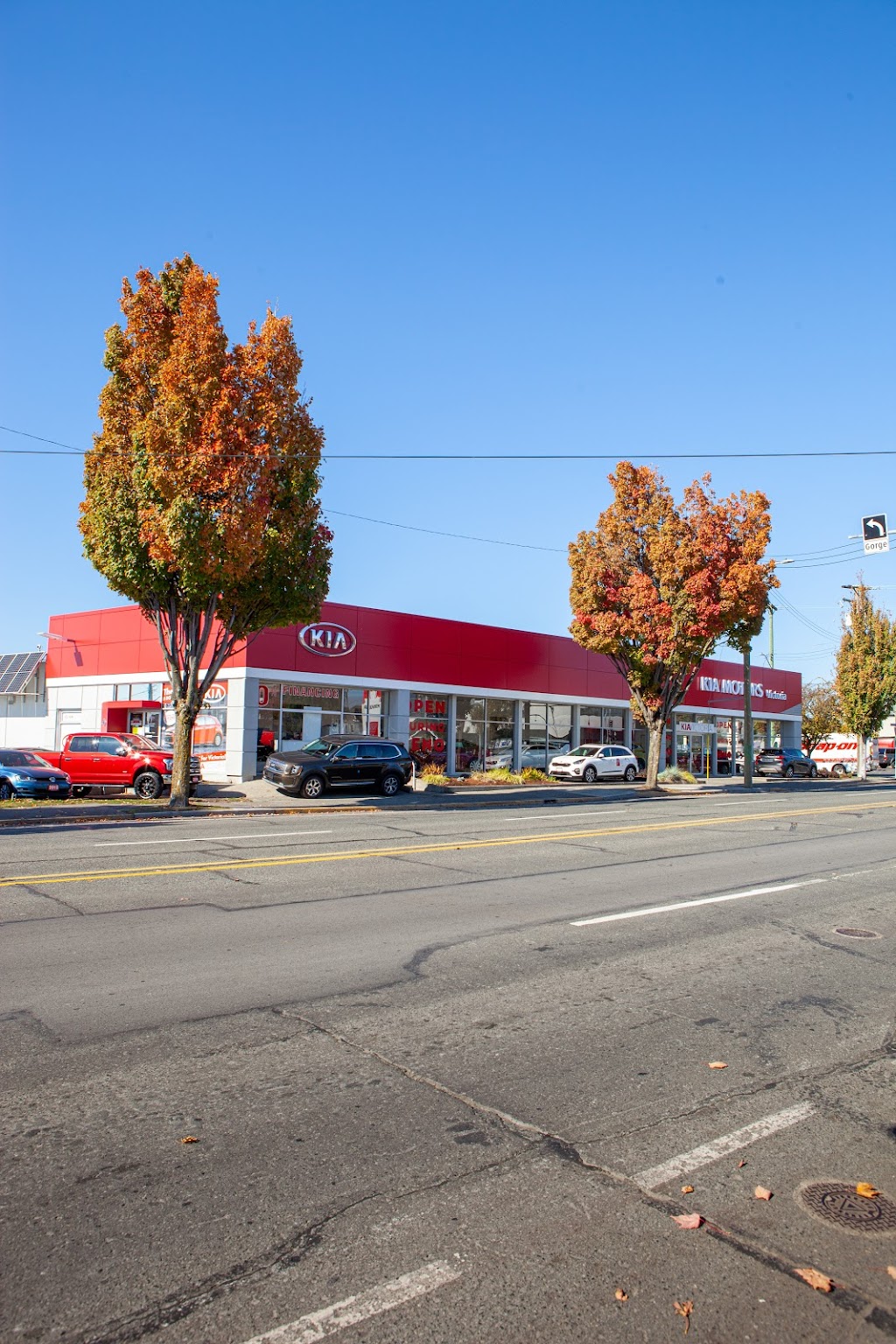 Kia Victoria | 2620 Government St, Victoria, BC V8T 4P8, Canada | Phone: (250) 360-1111