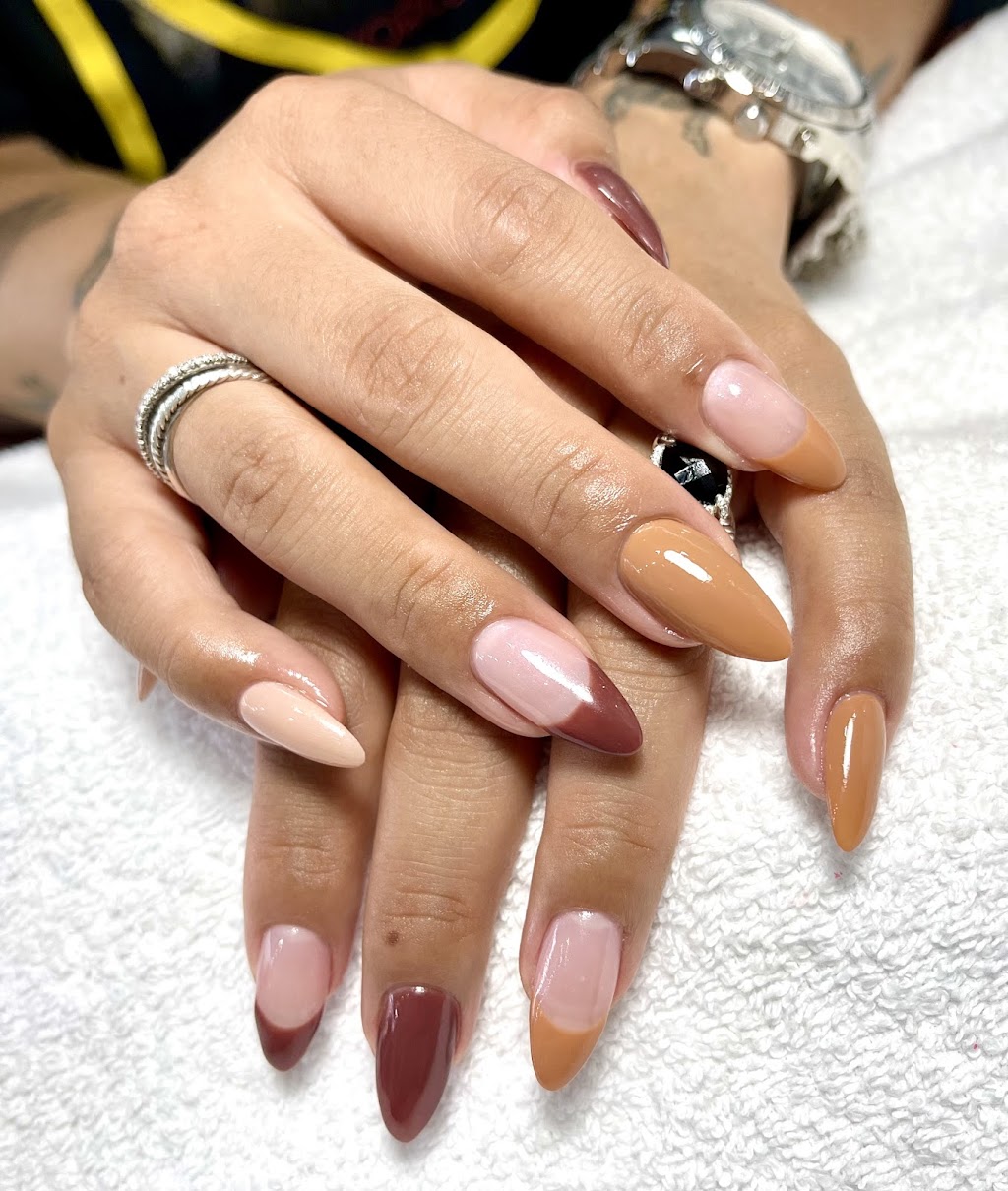 Victoria Nails & Spa | 305 10 St NW, Calgary, AB T2N 1V5, Canada | Phone: (403) 283-7020