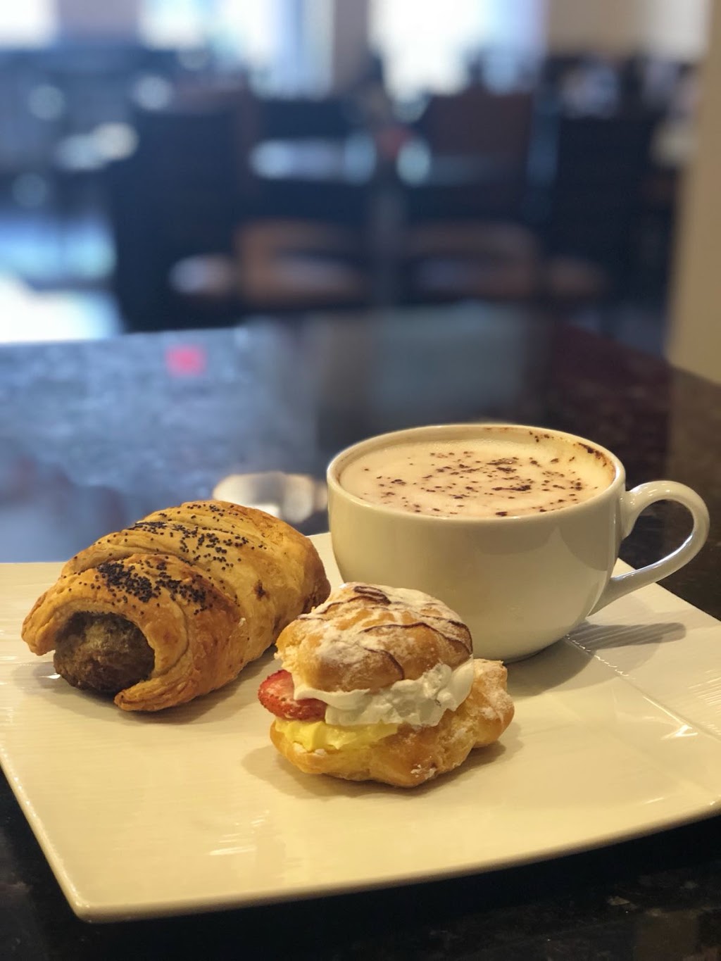 Little London Cafe | 20 Polonia Ave #110, Brampton, ON L6Y 0K9, Canada | Phone: (905) 453-4334
