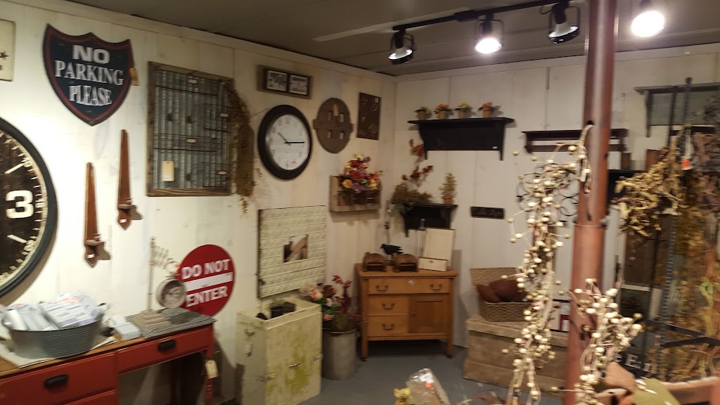 The Old Tin Shed | 25 Sherbourne St N, Bancroft, ON K0L 1C0, Canada | Phone: (613) 332-6565