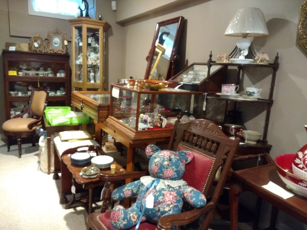 Precious Antiques and Restorations | 277 Freelton Rd, Freelton, ON L0R 1K0, Canada | Phone: (905) 659-5766