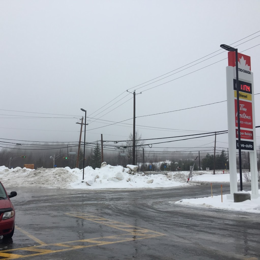Petro-Canada | 3815 Rue College, Sherbrooke, QC J1M 0B8, Canada | Phone: (819) 569-7000